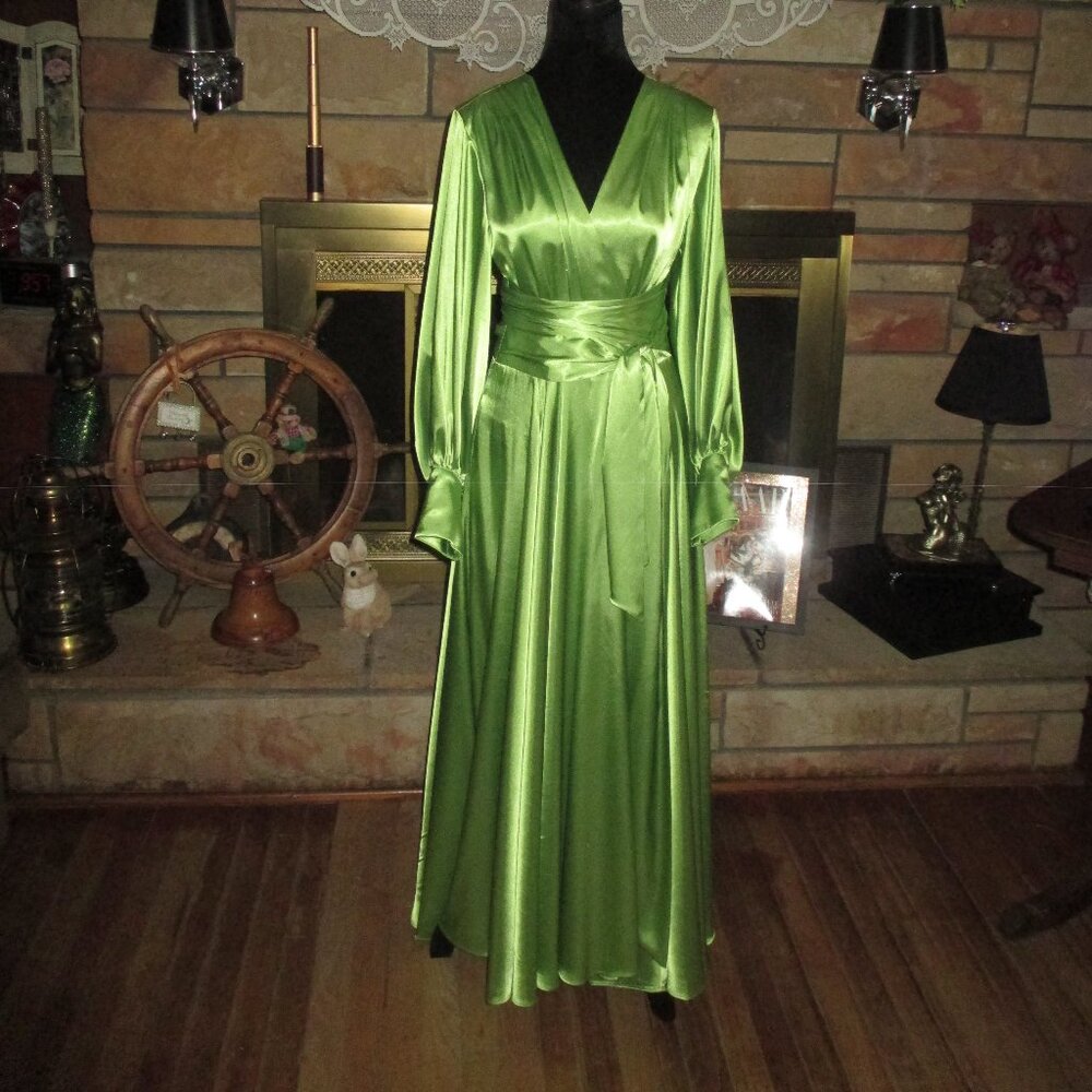 Catherine D'Lish Beverly Gown - Picture 9 of 11
